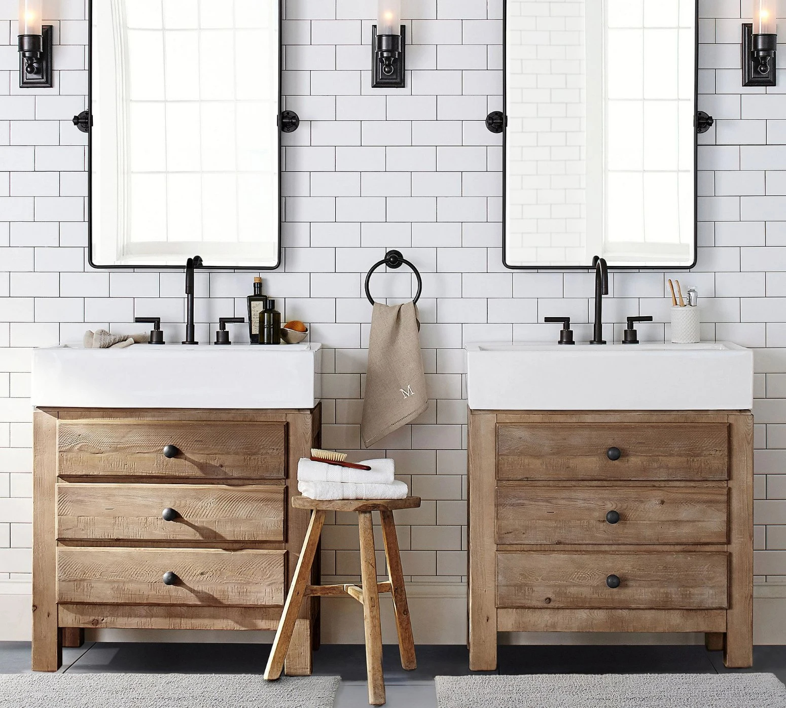 Elegantná hotelová nástenná dekorácia Moderné luxusné toaletné zrkadlo Zrkadlo do kúpeľne na mieru